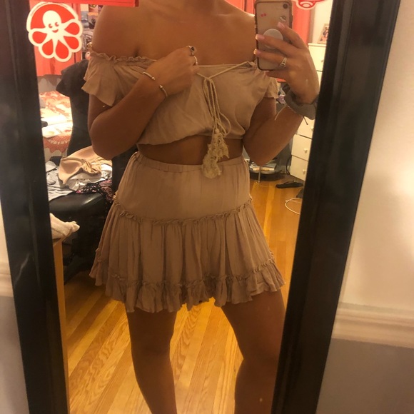 Brand new princess Polly beige skirt and top set - Picture 3 of 4